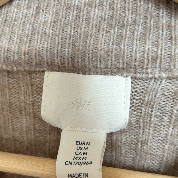 H&M Sweater | Size Medium (M) | Taupe/Beige - Picture 4 of 4